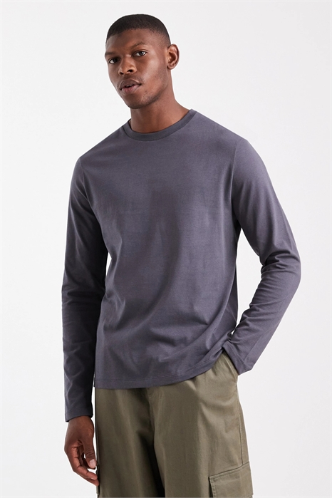Футболка с длинным рукавом Essentials, прямой крой артикул 149384458