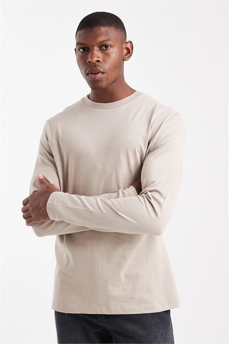 Футболка с длинным рукавом Essentials, прямой крой артикул 149384455