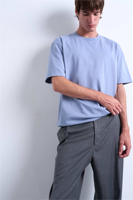 Футболка свободного кроя артикул 145397232