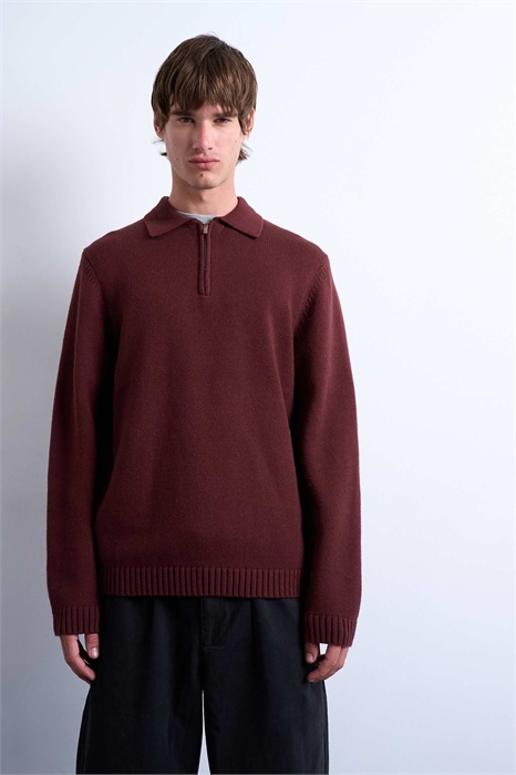 Трикотажное поло свободного кроя на молнии артикул 142120975