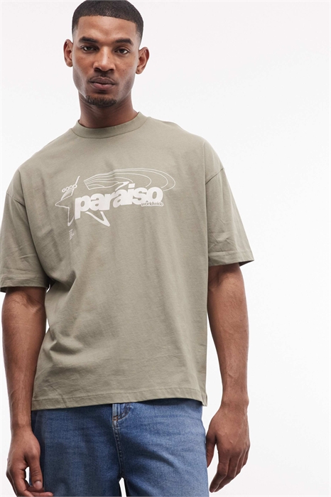 Объёмная футболка свободного кроя с принтом «Paraiso» артикул 156249540