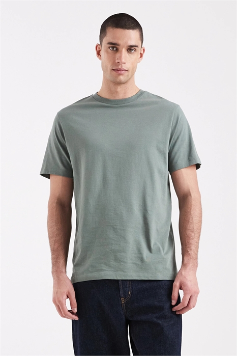 Футболка Essentials с прямым кроем артикул 150268282