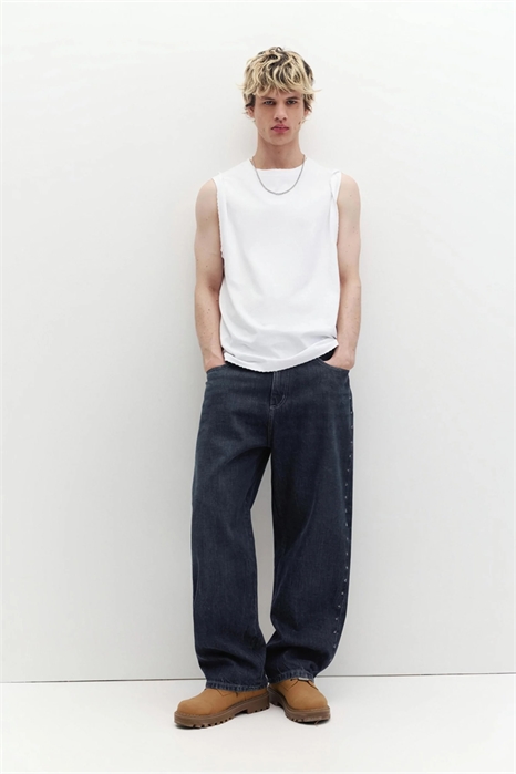 Джинсы свободного кроя с изображением звёзд артикул 156374269