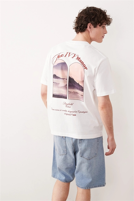 Футболка свободного кроя с пейзажным принтом на спине артикул 154767603