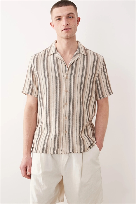 Рубашка с воротником-ревером и фактурной отделкой артикул 155394861