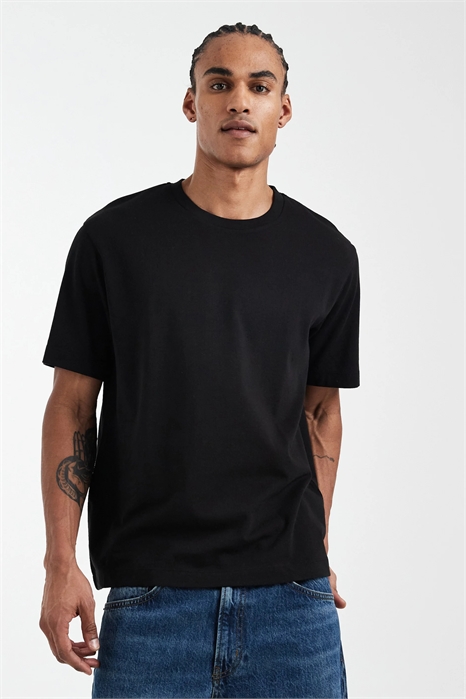 Толстая текстурированная футболка артикул 154747083