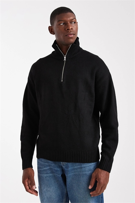 Пушистый свитер с четвертью молнии артикул 148489114