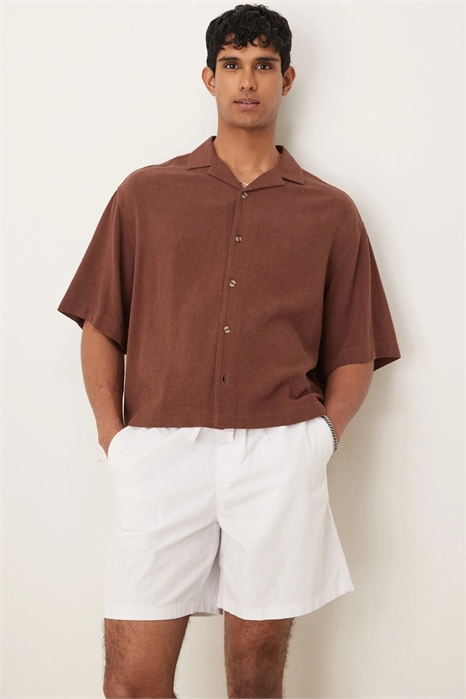 Рубашка свободного кроя из смешанного льна с отложным воротником артикул 141069049