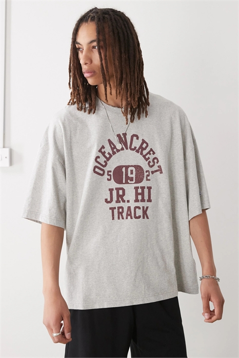 Футболка с принтом артикул 147663728