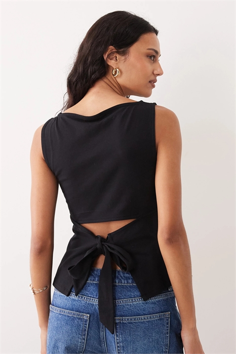 Майка с V-образным вырезом и завязками на спине артикул 156379332