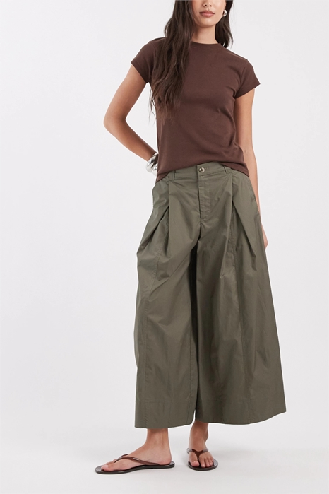 Брюки-кюлоты с широкими брючинами артикул 152317622