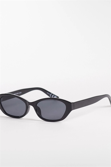 Узкие солнцезащитные очки в форме кошачьих глаз артикул 155250119