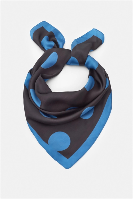 Бандана из атласа в горошек артикул 156464784