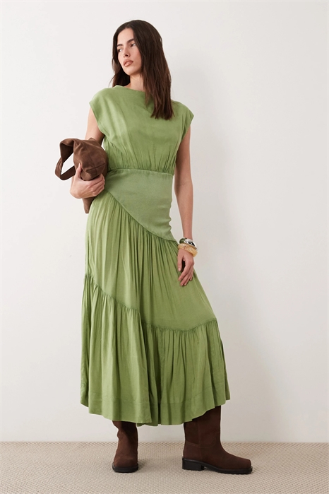 Гибридное макси-платье без рукавов с V-образным вырезом артикул 152802489