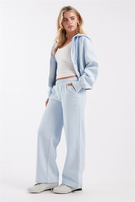 ASOS DESIGN Джоггеры с широкими брючинами и ворсистой отделкой, размер Petite артикул 152469646