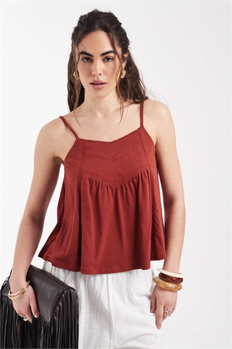 Топ с вырезом на шее артикул 155388069