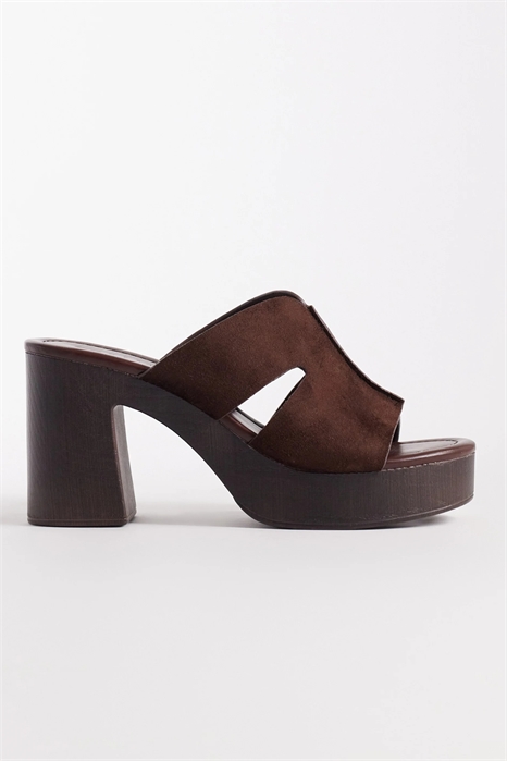 Мулеты на платформе с вырезом в виде Гамлета артикул 154675761