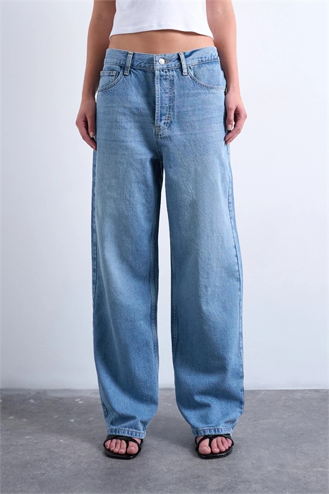 Джинсы средней посадки с широкими брючинами артикул 150975859