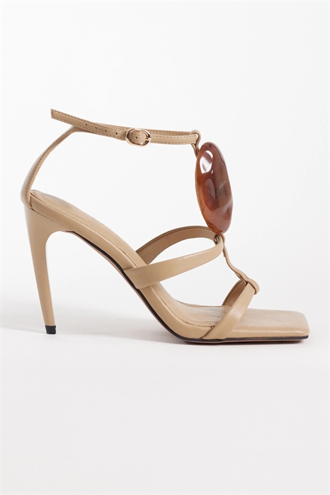 Сандалии на высоком каблуке с T-образной перемычкой и элементами в стиле «ностальгия» артикул 152386959