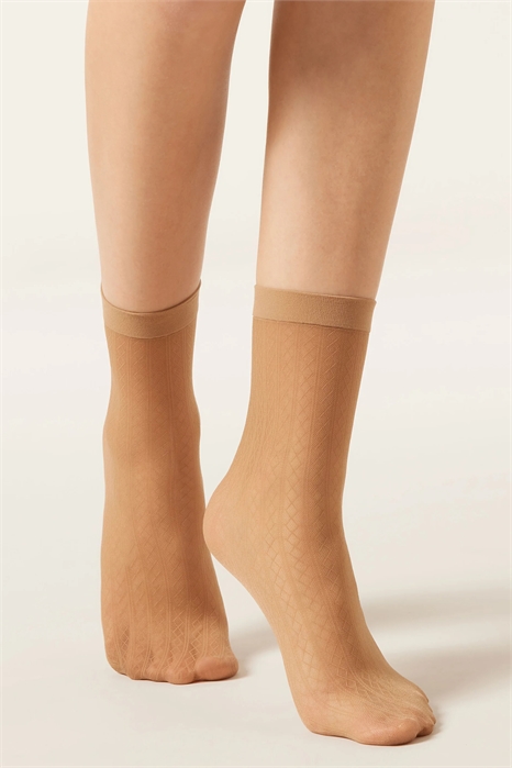 Носки с вертикальным ромбовидным узором артикул 155278645