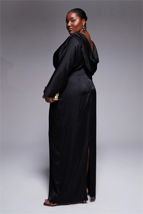 Макси-платье с длинными рукавами из атласа и завязкой на спине артикул 151218594