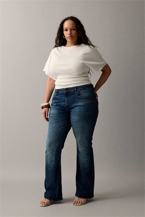 Джинсы ASOS DESIGN Curve с расклешенными брючинами артикул 148710781