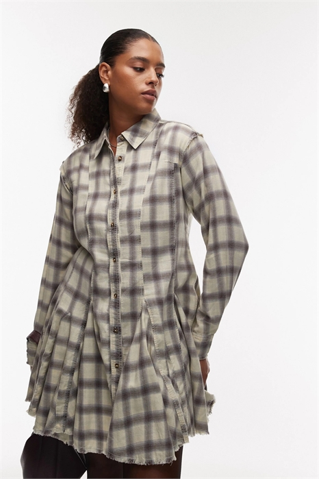 ASOS DESIGN: мини-платье-рубашка для полных с зауженной талией артикул 148181762