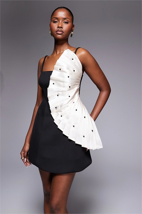 Мини-платье из комбинированной ткани премиум-класса с жемчужными украшениями и плиссированными деталями артикул 153054254