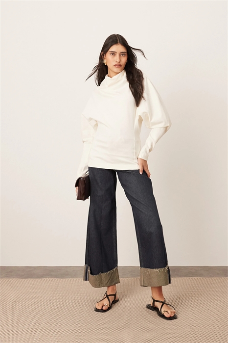 Длинный топ из трикотажа с скульптурным кроем артикул 144766062