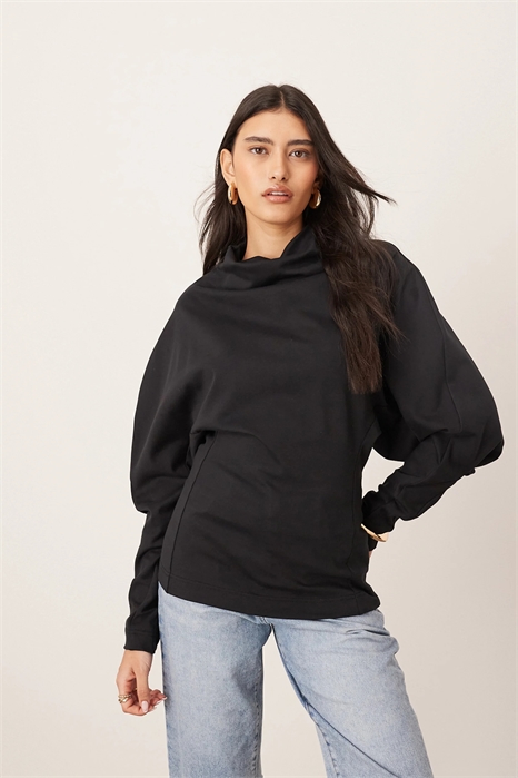 Длинный топ из трикотажа с скульптурным кроем артикул 146131123