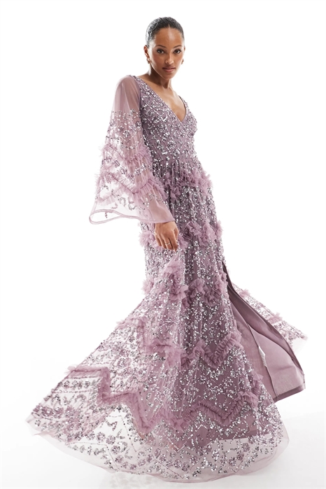 Макси-платье с обильным декором артикул 142409334