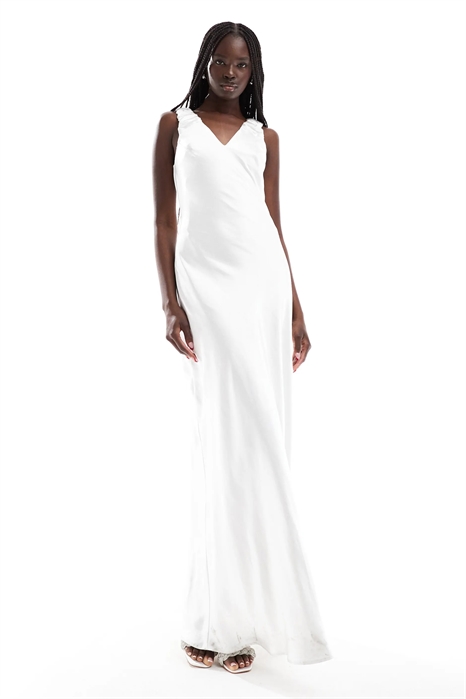 Свадебное макси-платье из атласа с драпировкой артикул 143701846