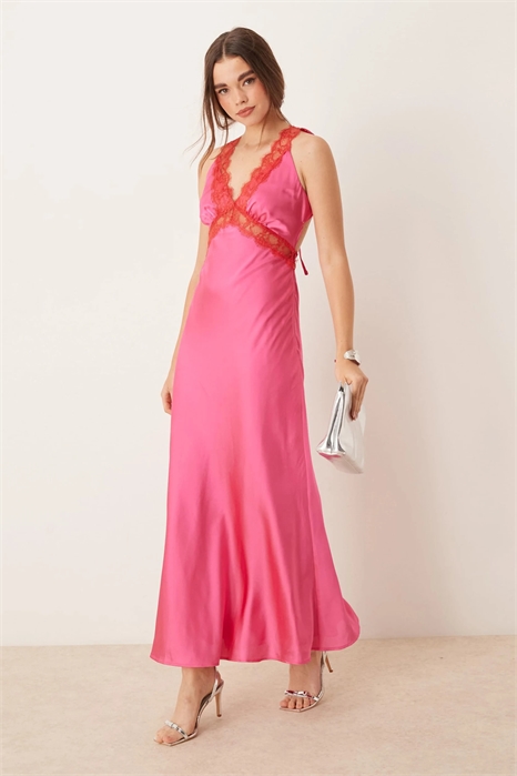 Атласное макси-платье с кружевной отделкой Aurelia артикул 140831678