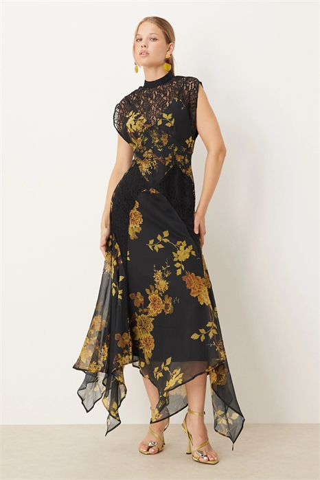 Платье средней длины с высоким воротником и кружевными вставками артикул 149048281