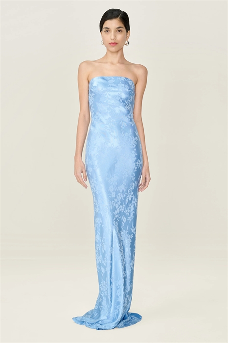 Платья amdra: атласное макси-платье без бретелек артикул 155950927