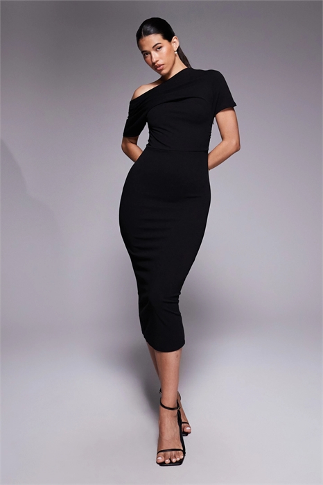 Платье-миди с плиссированными плечами и зауженным силуэтом артикул 129364377