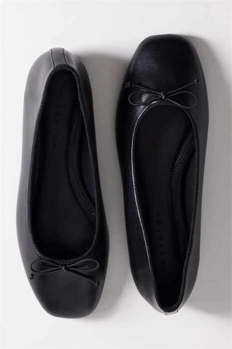 Балетки «Лев» с широкой колодкой артикул 153155181