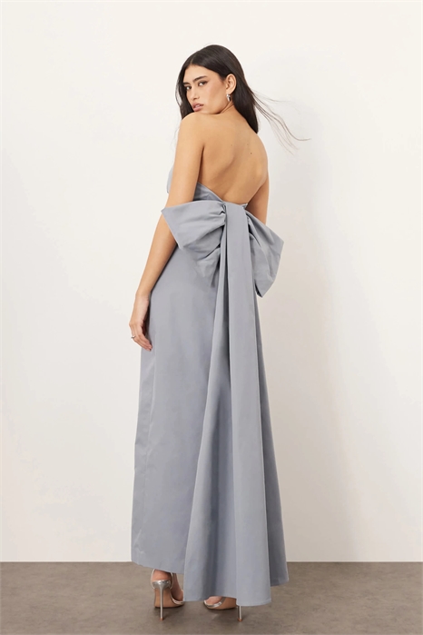 Макси-платье-бандо с большим бантом артикул 139983126