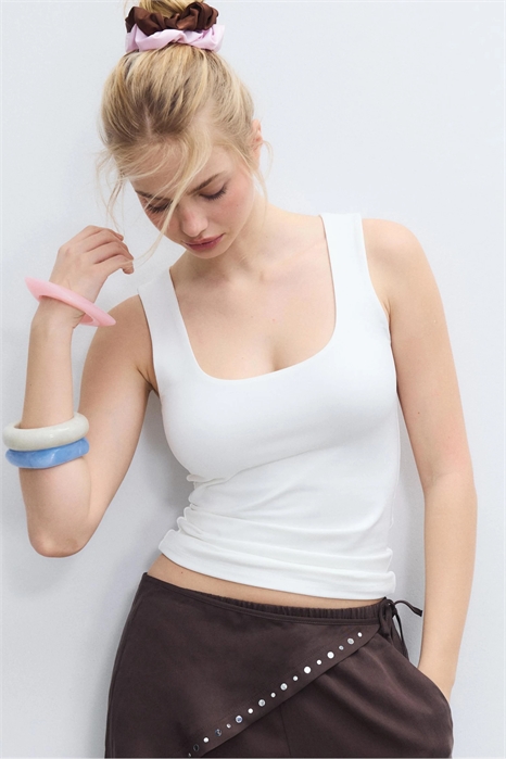 Футболка с широкими лямками из полиамида артикул 156220662