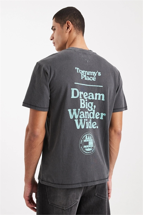 Футболка с логотипом на груди для улицы артикул 151338445