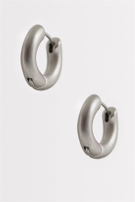 Универсальные повседневные серьги-кольца матового серебра артикул 155228214