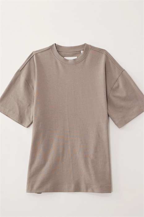 Обычная футболка из плотной ткани артикул 148512356