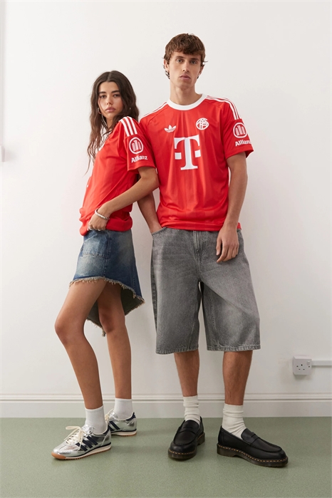 Футболка вратаря «Баварии» (Мюнхен) от adidas, сезон 2025/2026 артикул 141244628