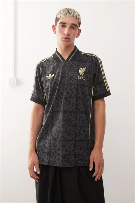 Футболка adidas Liverpool LF артикул 141244666