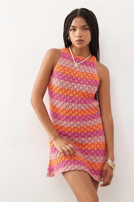 Мини-платье с полосками, связанное крючком артикул 156127639