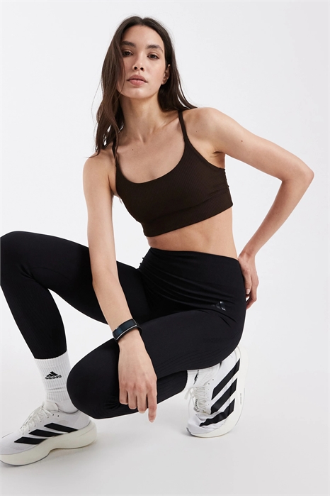 Бюстгальтер Adidas All Me с легкой поддержкой и ребристой структурой, удлиненный артикул 154895598