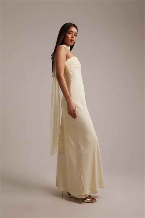 Макси-платье для подружек невесты с шифоновым бандо и шарфом артикул 154049770