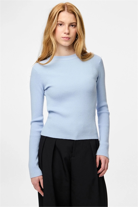 Вязаный свитер артикул 156633072