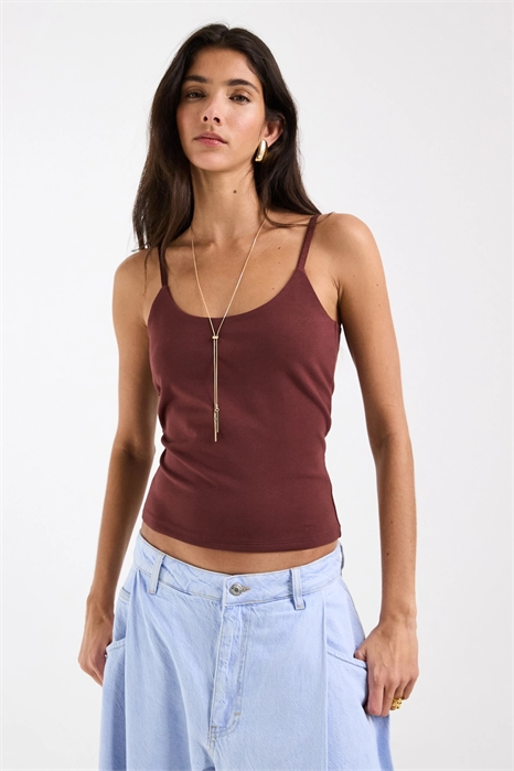 Двухслойный топ-камизолька с круглым вырезом, шоколадного цвета артикул 153751060