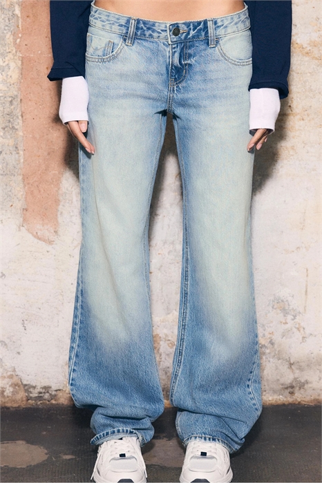 Джинсы с прямыми брючинами и низкой посадкой артикул 156511856